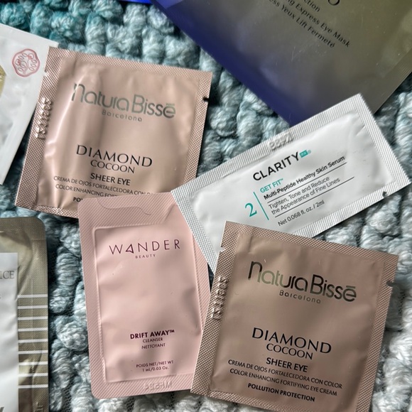 Chantecaille bag with Cleanser & Exfoliant Skincare of lots of brands - Picture 5 of 7